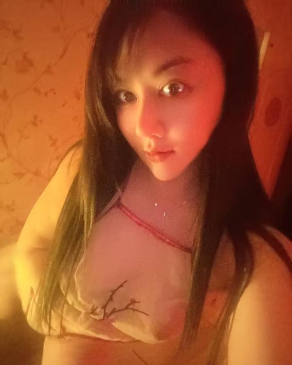 浦东大眼妹七月