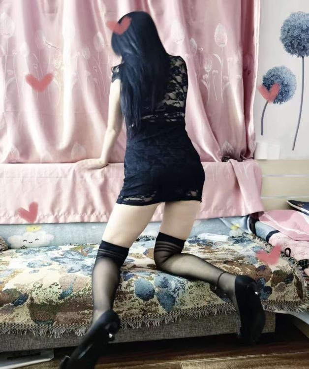 肤白貌美大长腿